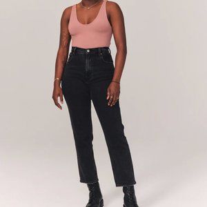 Abercrombie & Fitch Ultra High Rise Ankle Straight Jean